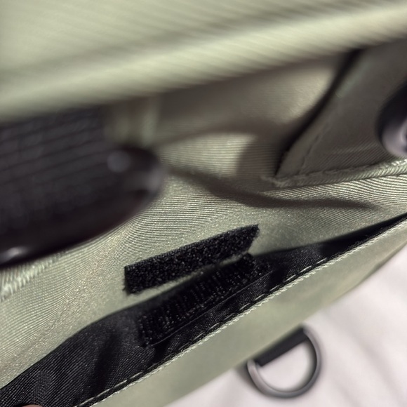 Brixley Women's Sage Crossbody, Fanny Pack, Shoulder Sling Bag - New! - Picture 3 of 6